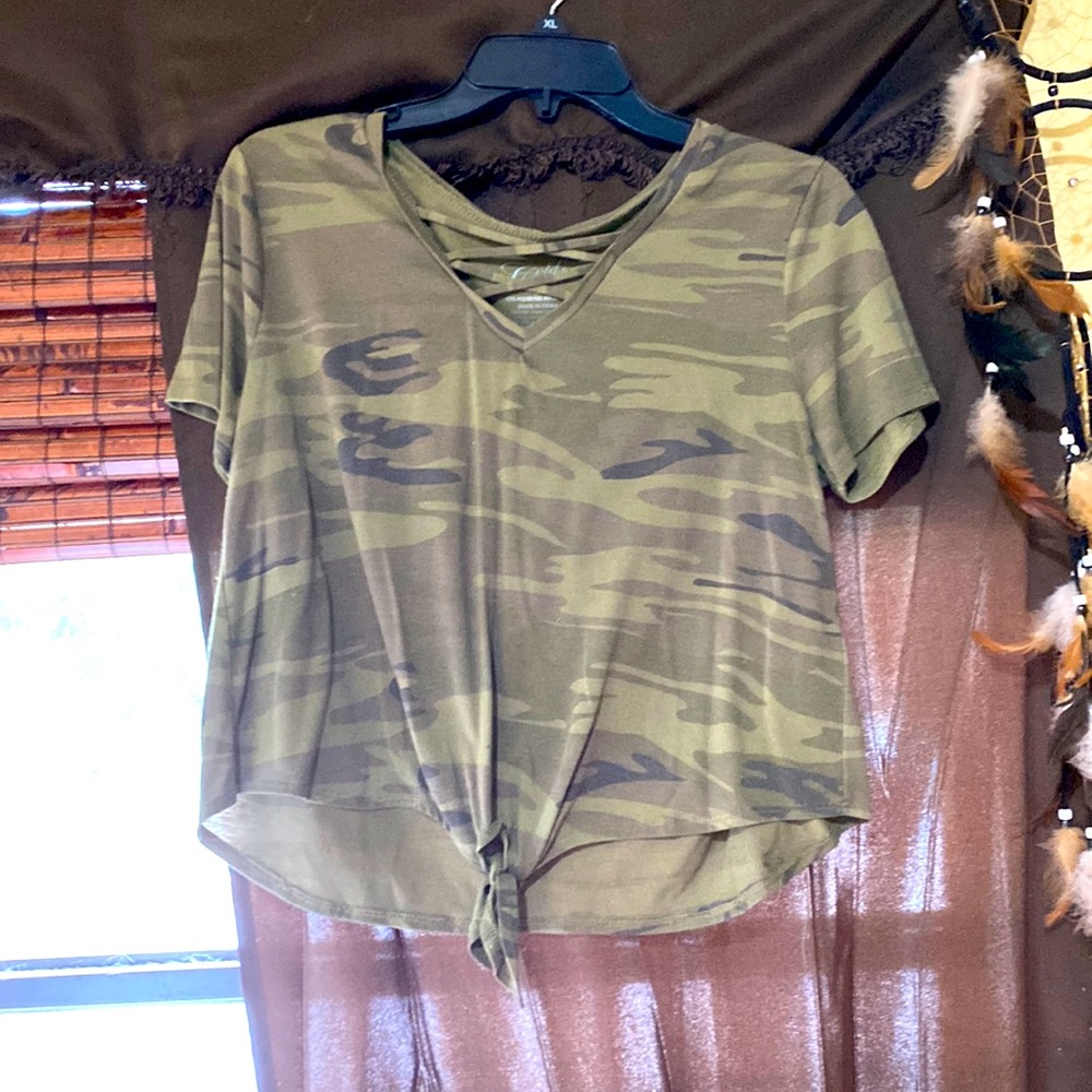 A cold crush cropped camo top